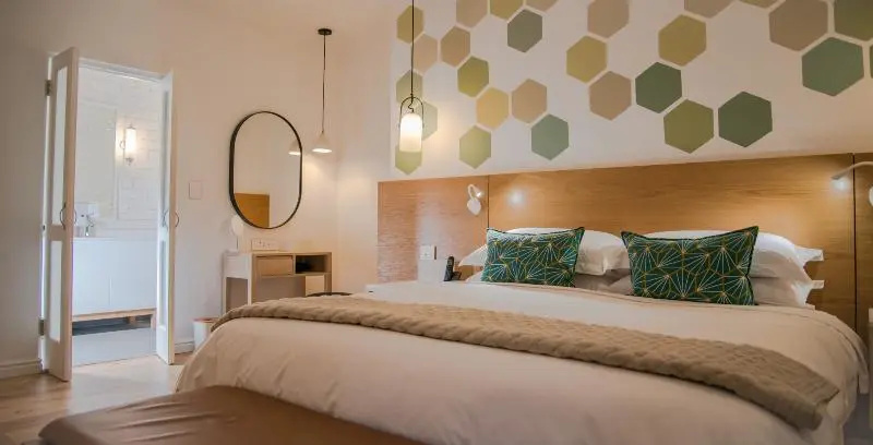 More Quarters Hotel - Chambres