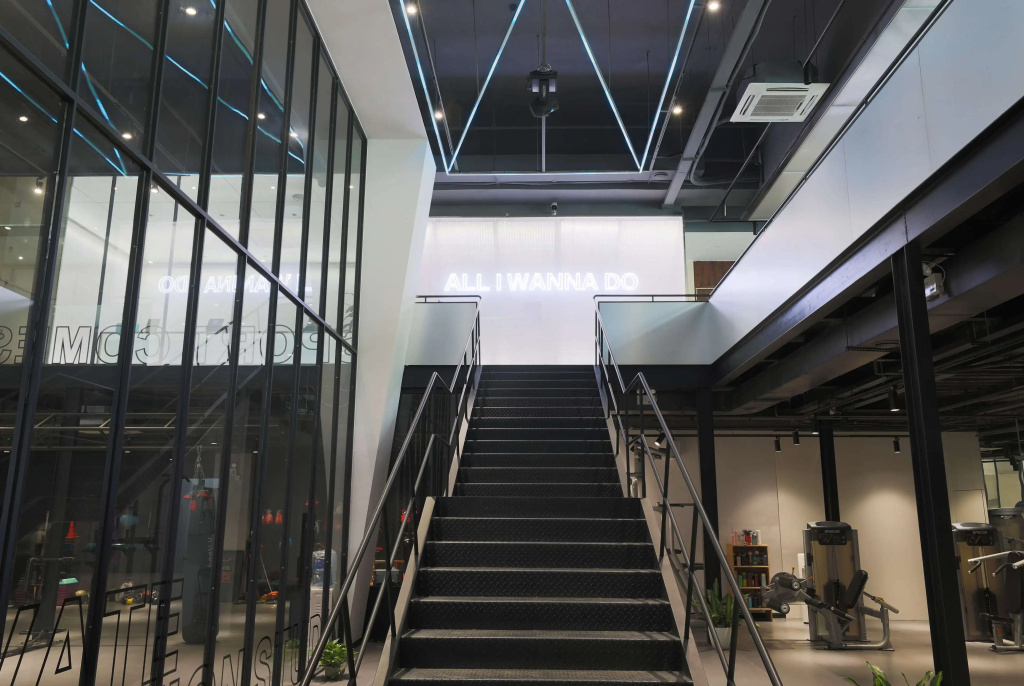 Lobby & Reception