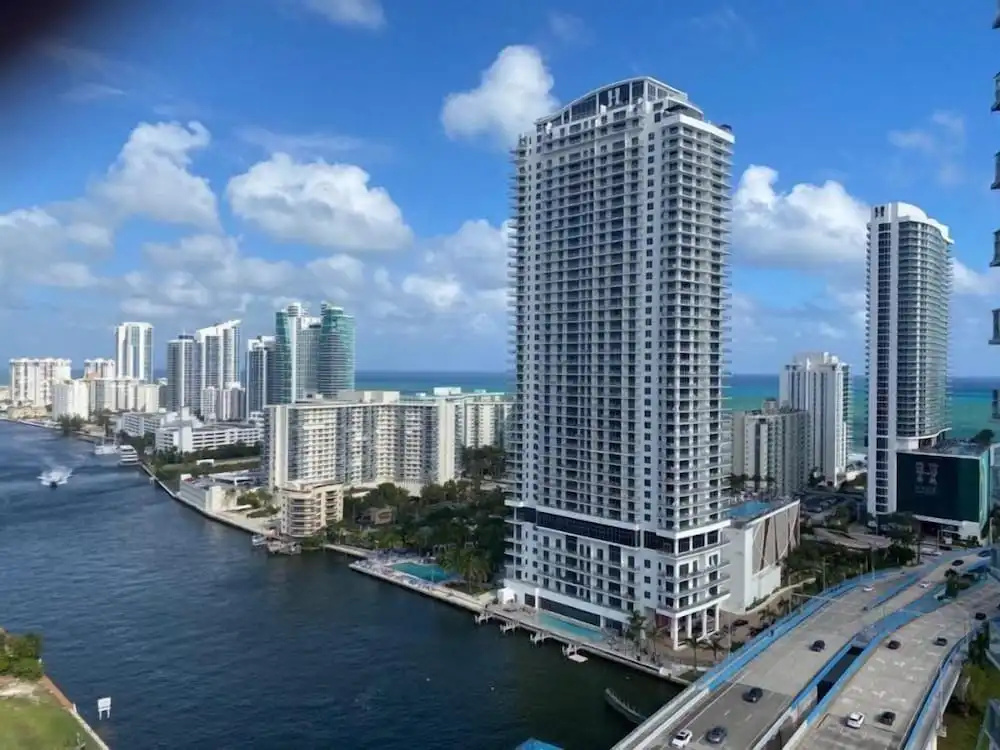 Fabulous Bay, Ocean & Skyline View 2 Bed 2 Bath Residence @ Beachwalk Resort