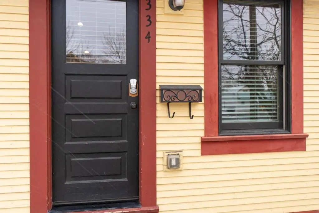 Hill St Cottage 334