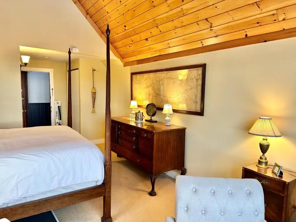 Standard Double room with garden view (full double bed)