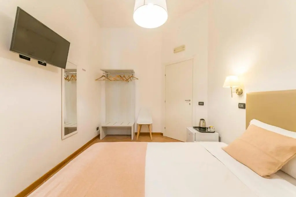 Standard Double room (full double bed)
