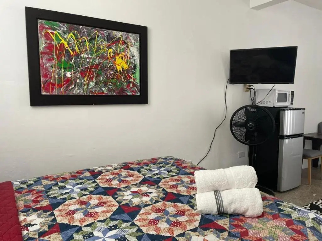 Double Studio (full double bed)