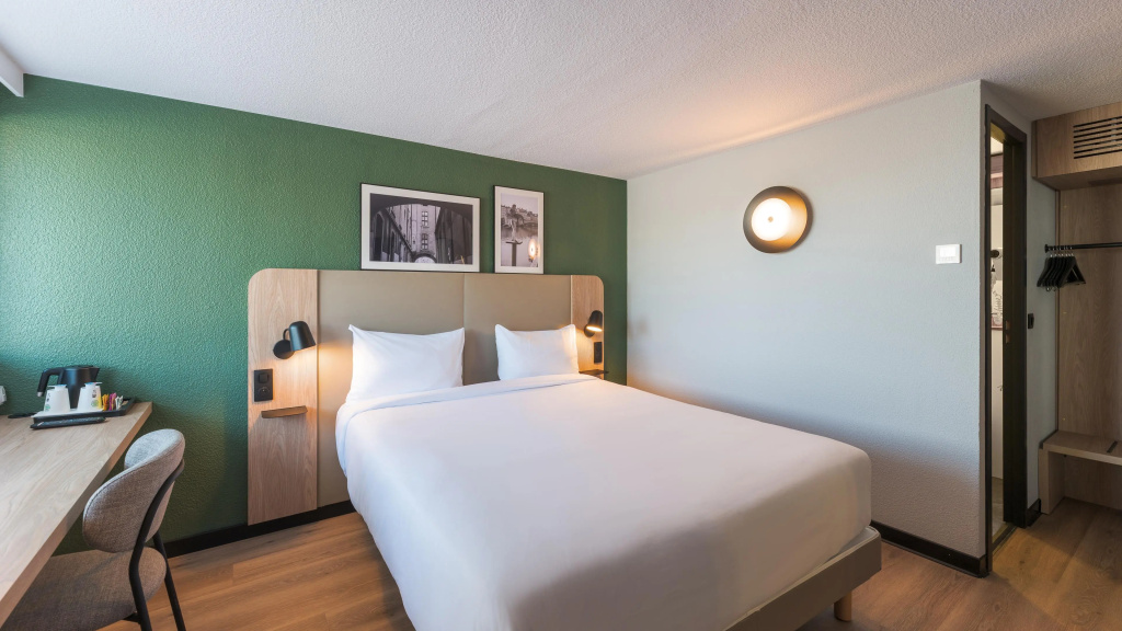Campanile NATURE - Lyon Airport - Chambres