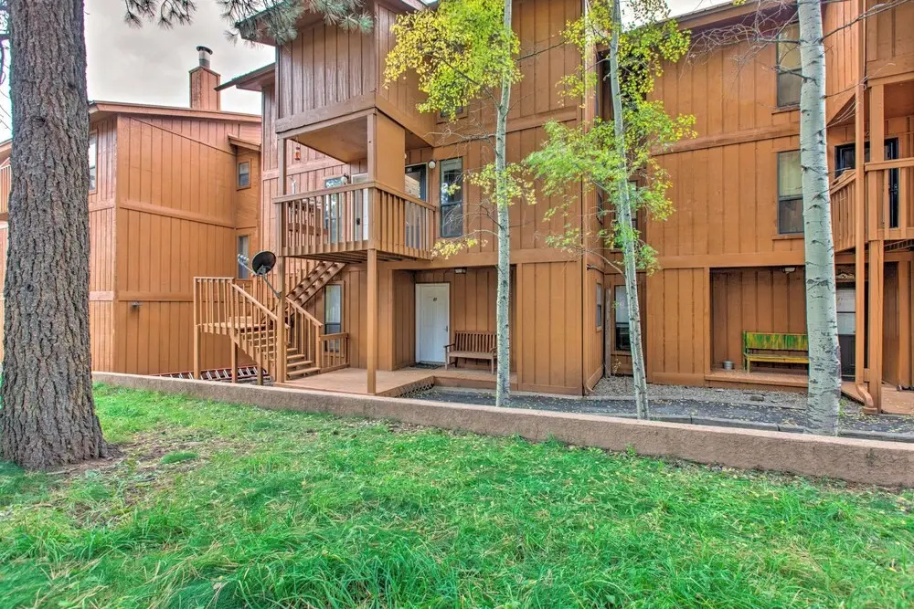 2 Blocks to Skiing & Mtb: Angel Fire Condo