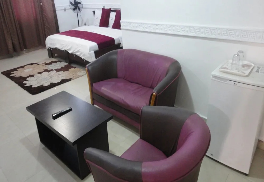 Executive Double room (full double bed)