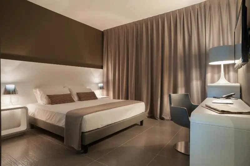 Comfort Double room (full double bed) — room photo 1