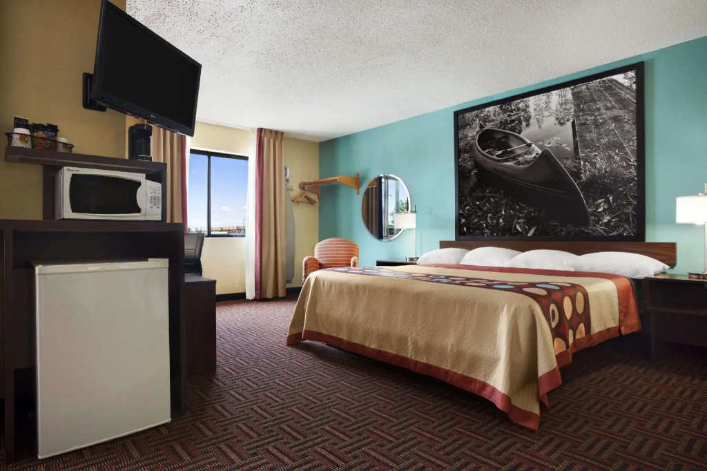 Double Suite (full double bed)