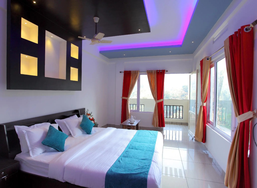 Standard Double room with view (full double bed)