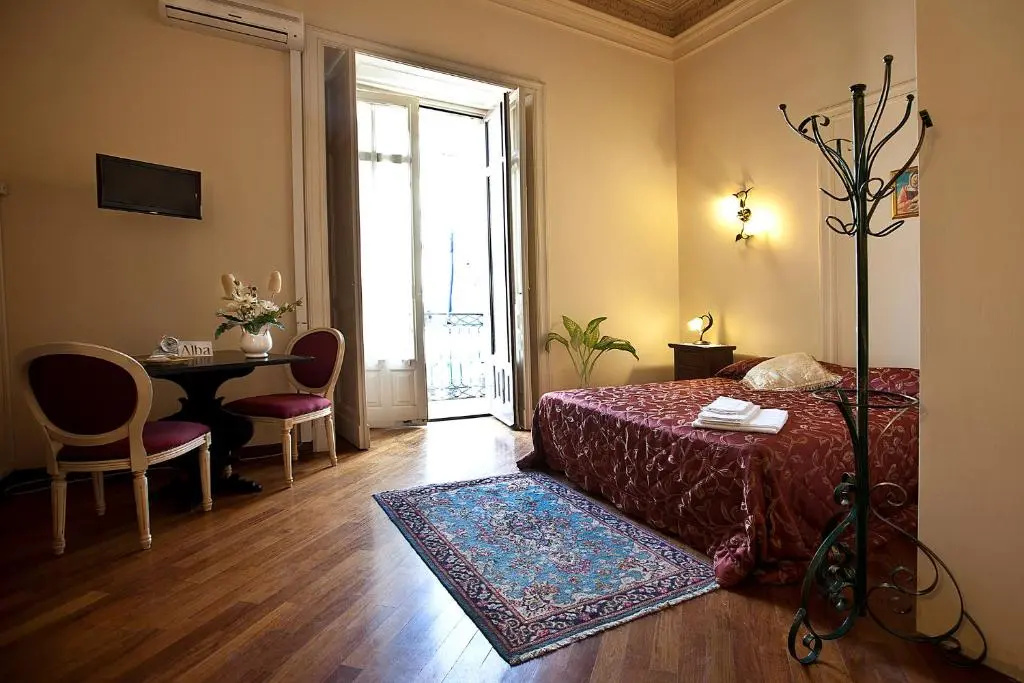 Standard Double room (full double bed)