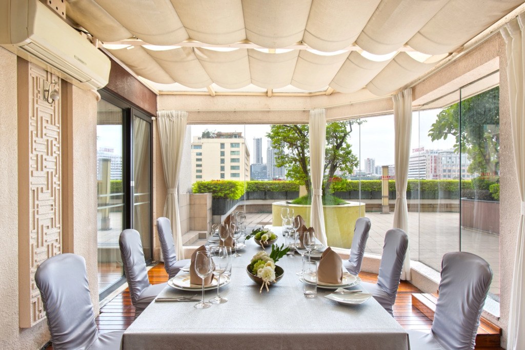 China Hotel - фото 14