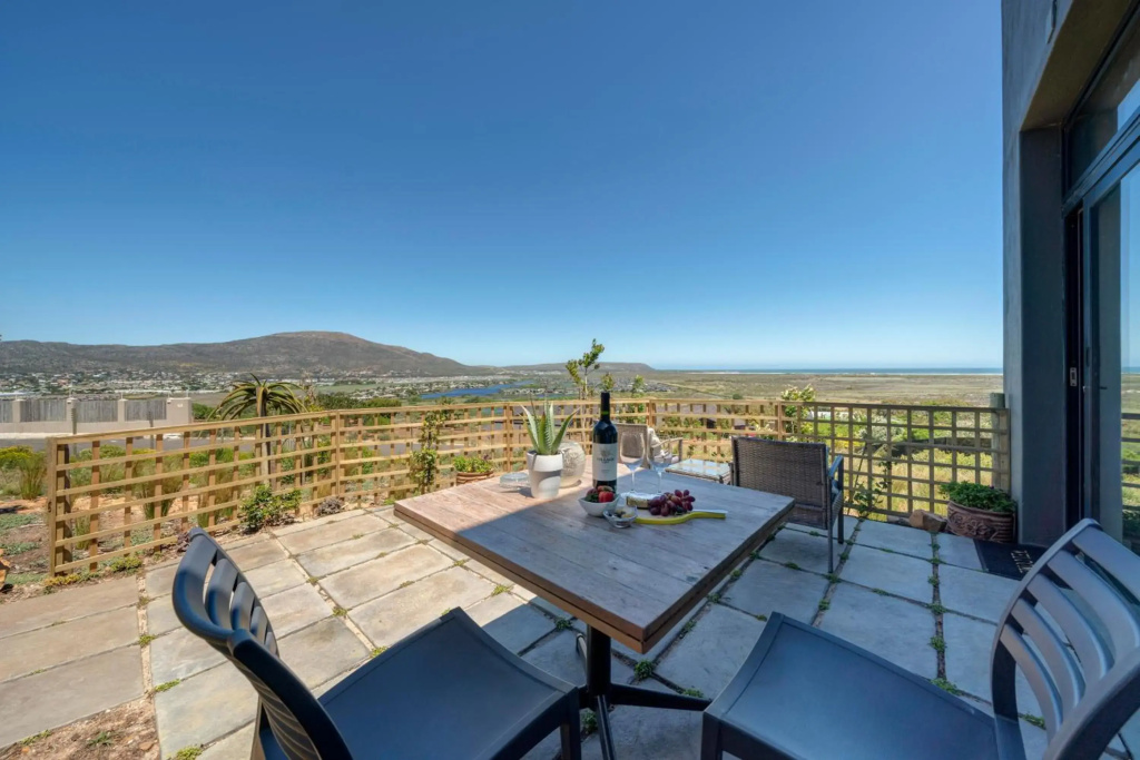365 Sunset Self Catering Apartments