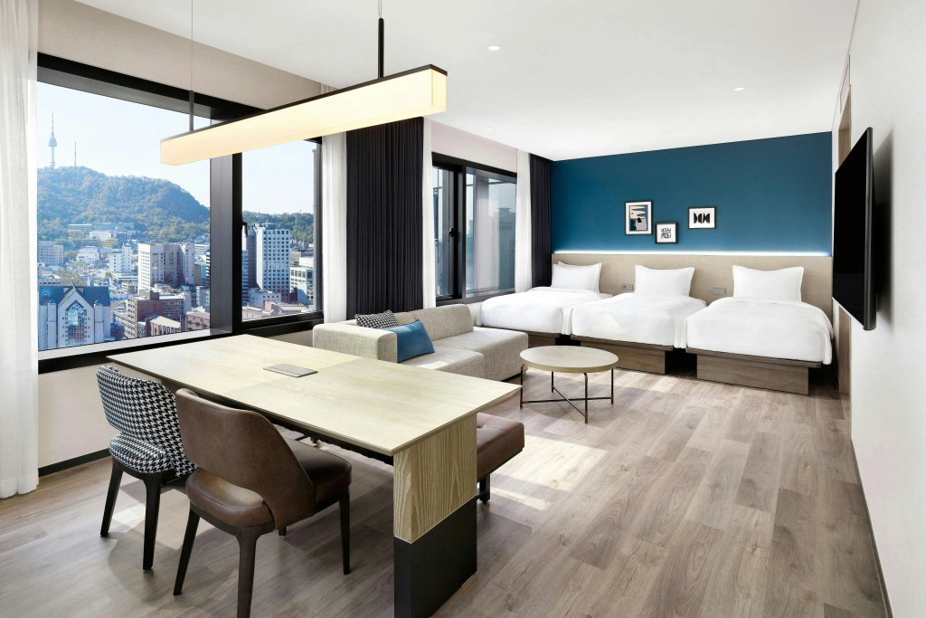 Отель Four Points by Sheraton Josun, Seoul Myeongdong в Сеуле