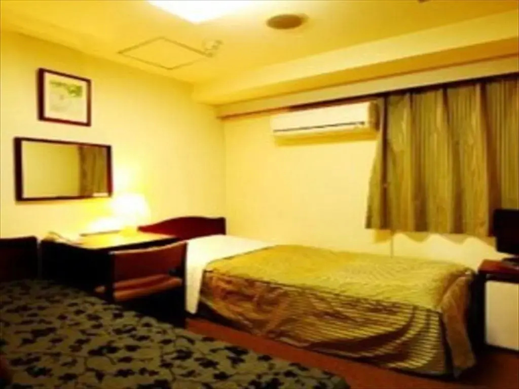 Economy room