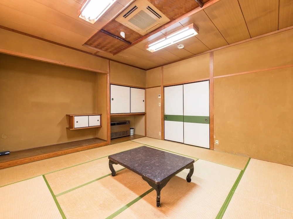 Standard Quintuple room