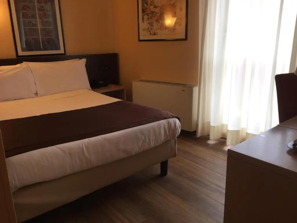 Hotel Carlton - Chambres