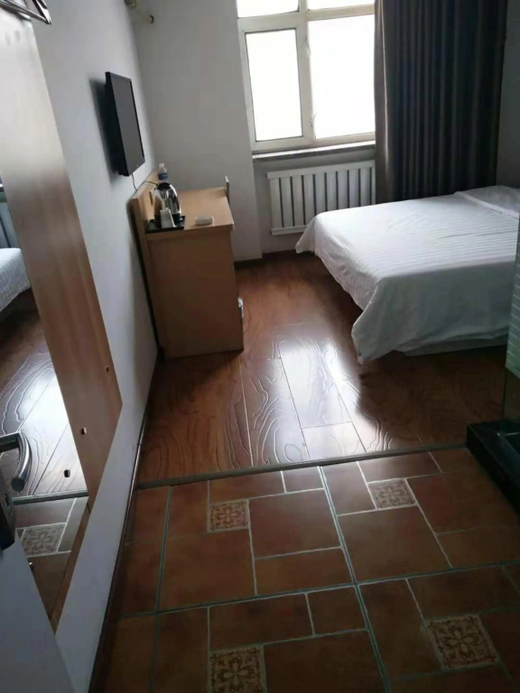 7 Days Premium Hotel (Mudanjiang Railway Station Pedestrian Street)