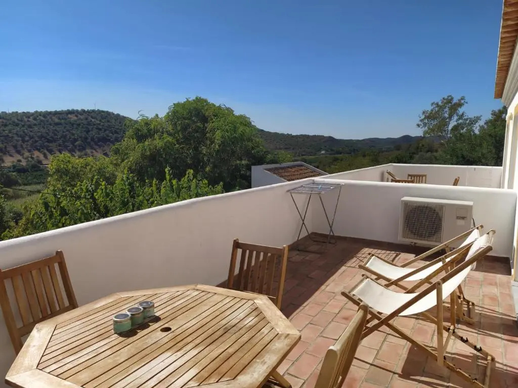 Standard Quadruple room with mountain view