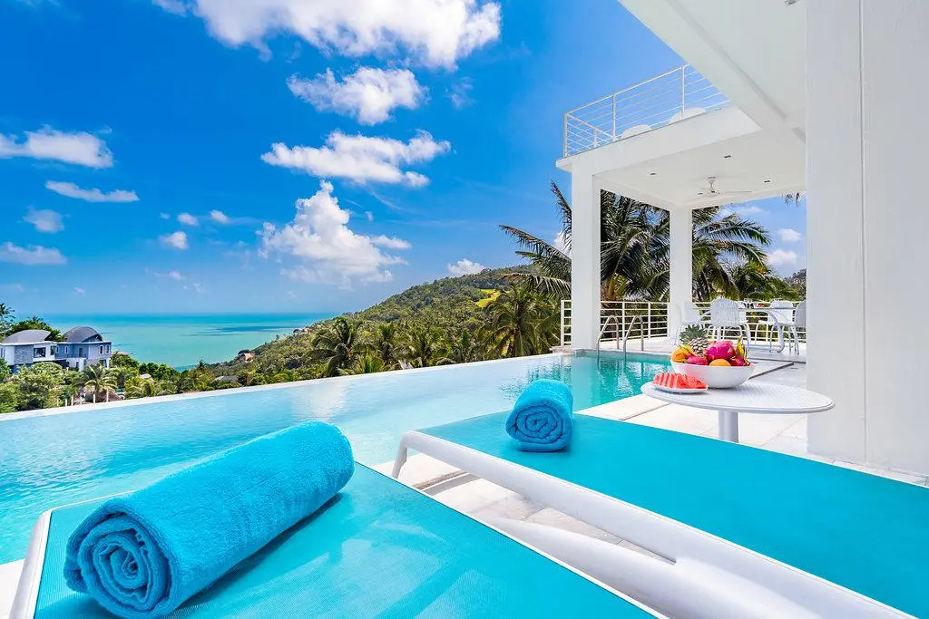 3 Bedrooms Villa