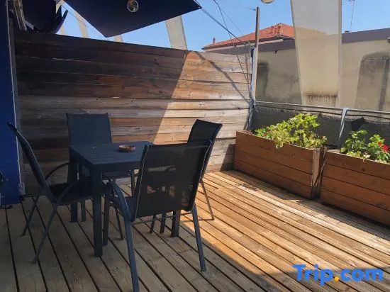 Exclusive Designer Loft with Free Parking