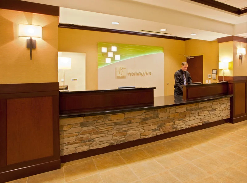 Lobby & Reception