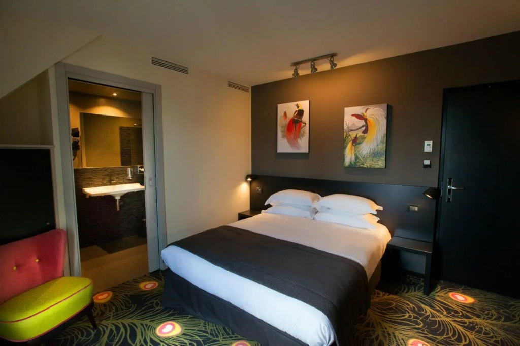 Superior Double room with balcony (full double bed)