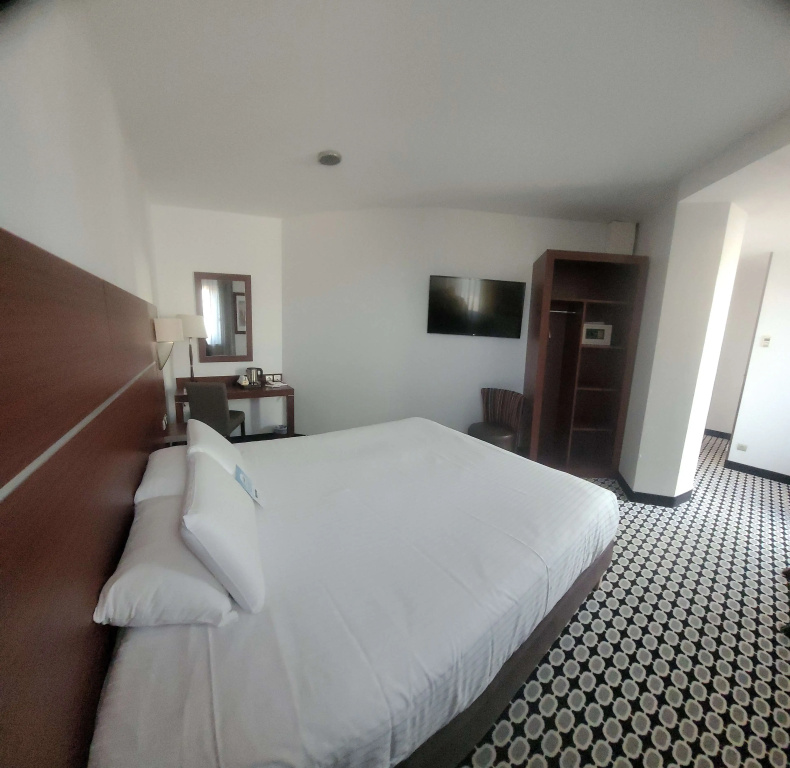 Superior Double room (full double bed)