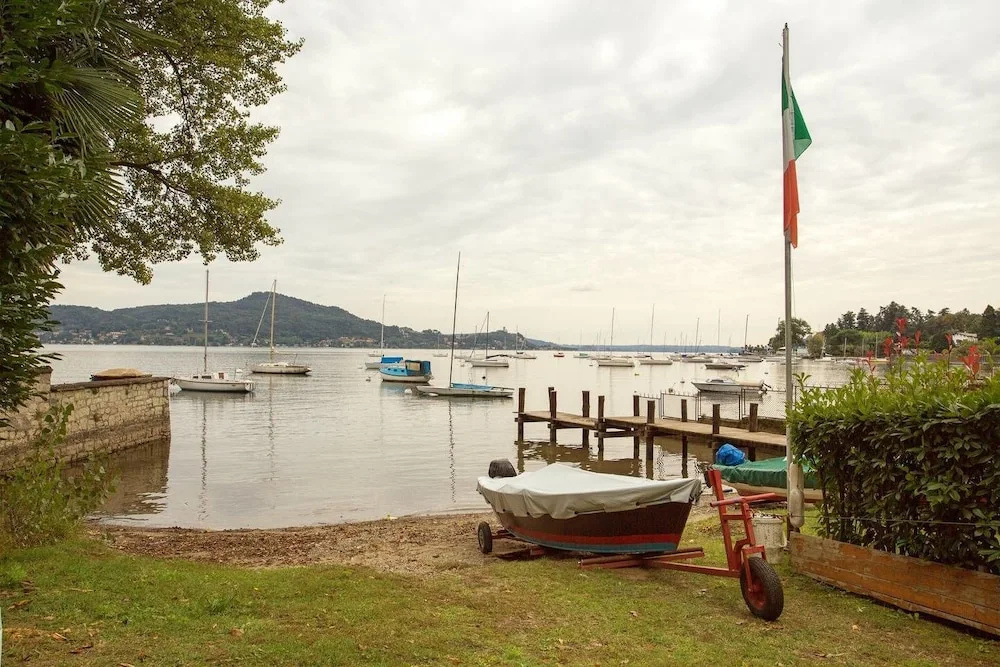 Lake Maggiore Villa With Beach Access, Near Village Centre, Wifi, BBQ