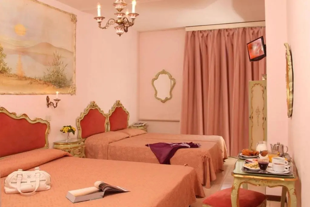 Romulus Hotel - Chambres