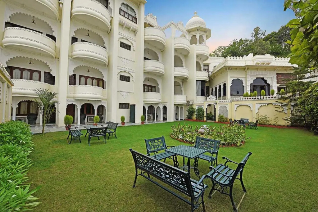 Hotel photo 32