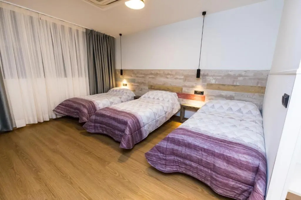Triple room