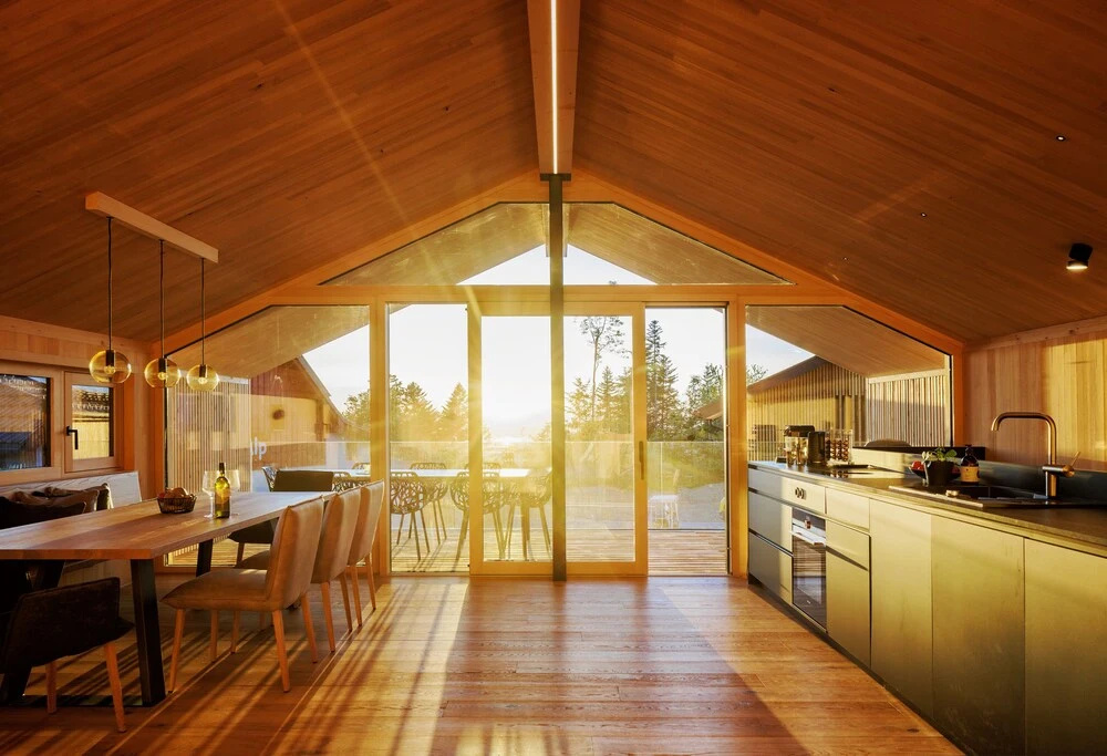 3 Bedrooms Cottage with lake view