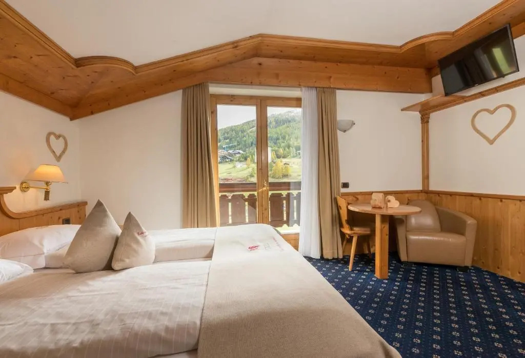 Standard Double room with balcony (full double bed)