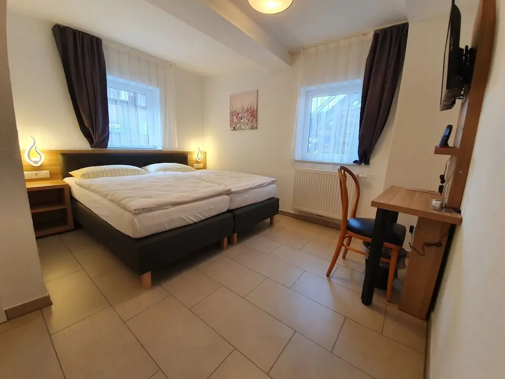 Economy Double room (full double bed)