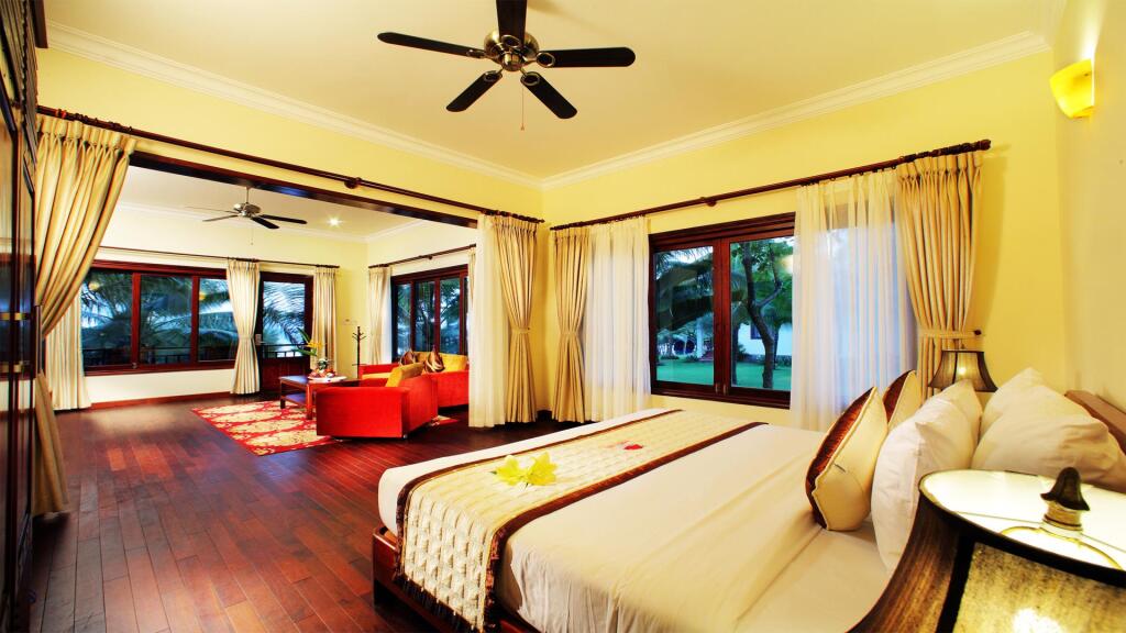 Golden Coast Resort & Spa