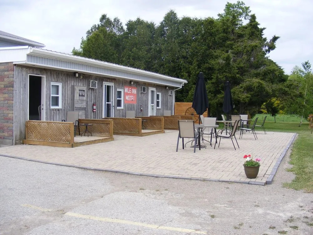 Mile Inn Motel