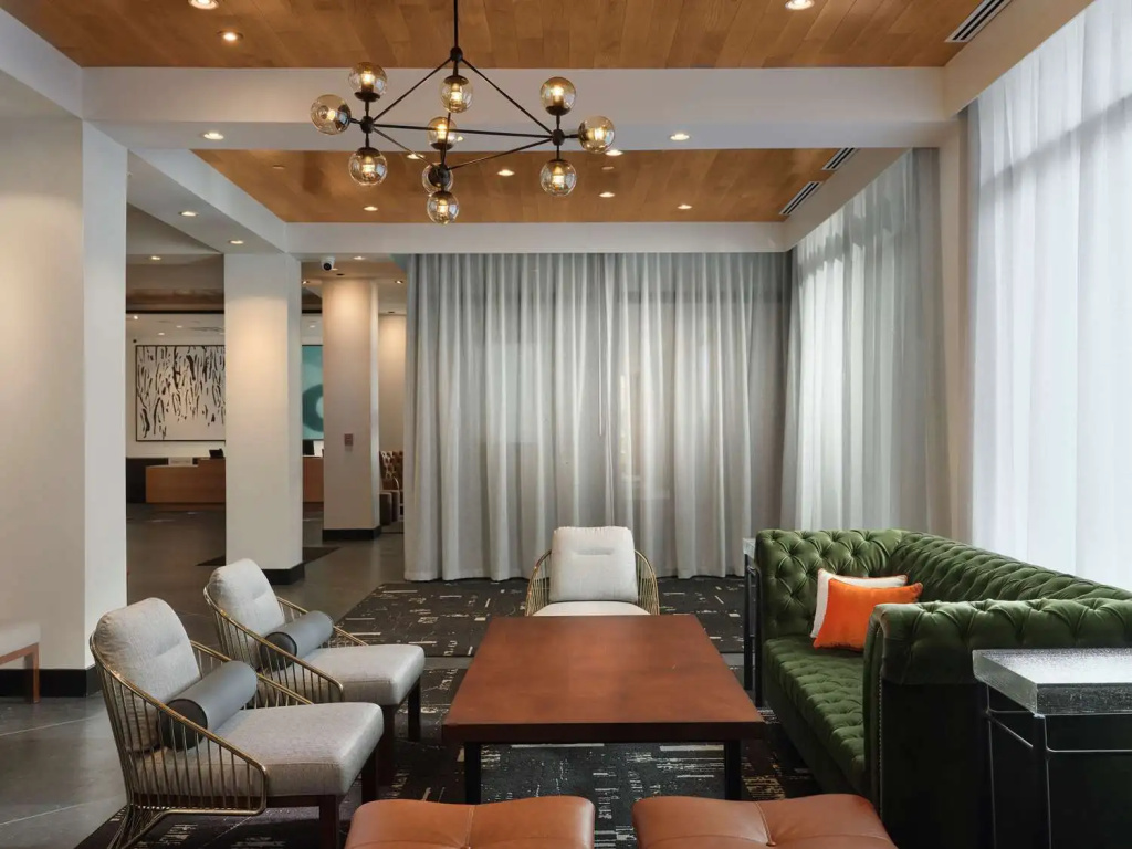 The Landing at Hampton Marina, Tapestry Collection by Hilton - Général