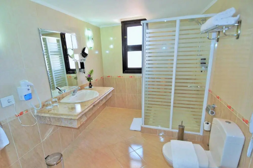 Rohanou Beach Resort - Chambres
