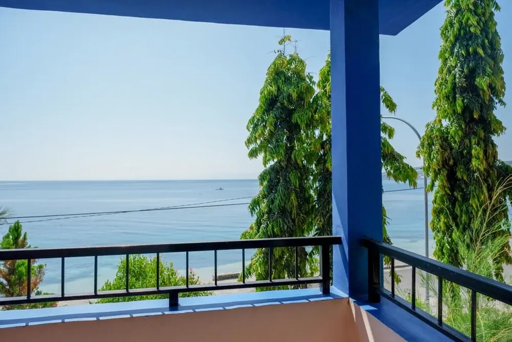 Balcony & Terrace