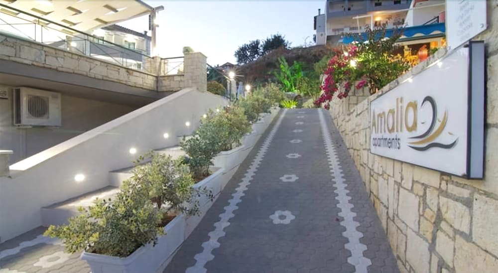 Amalia Apartments