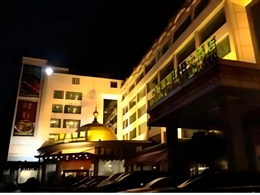 Yijian Holiday Hotel