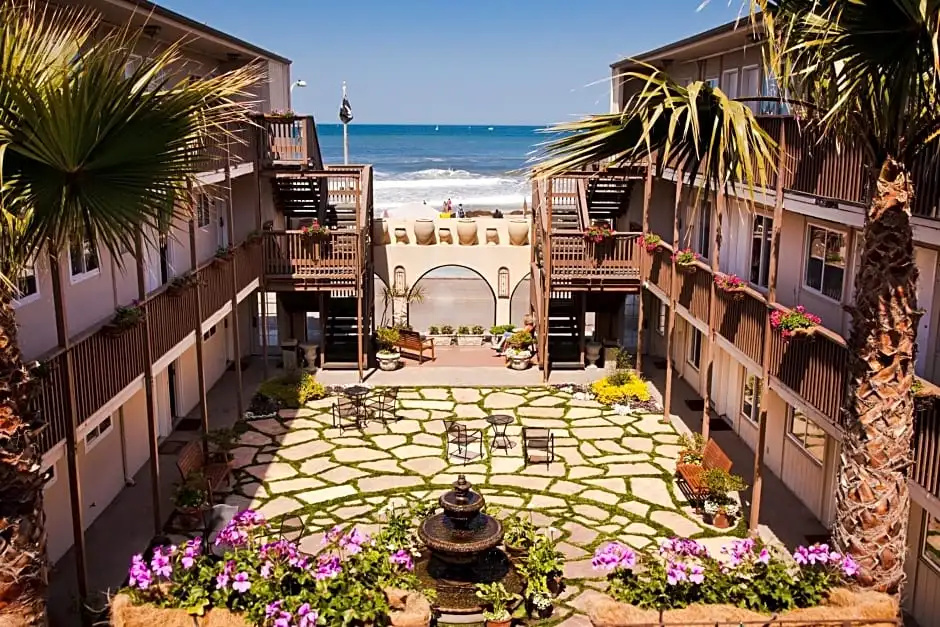 Ocean Beach Hotel - Tap to explore photos