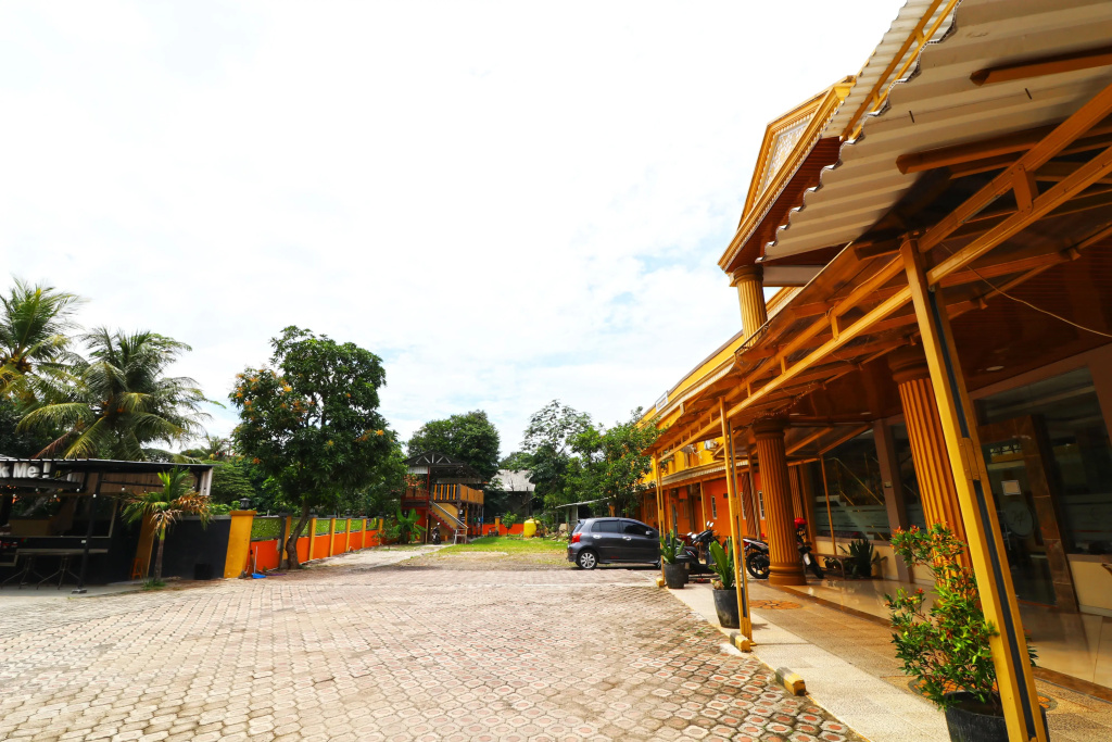 Ombey Guest House