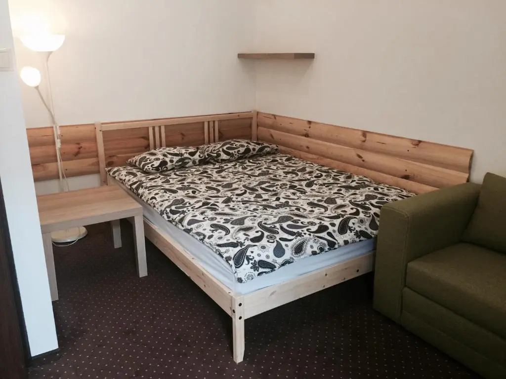 Deluxe Double room (full double bed)