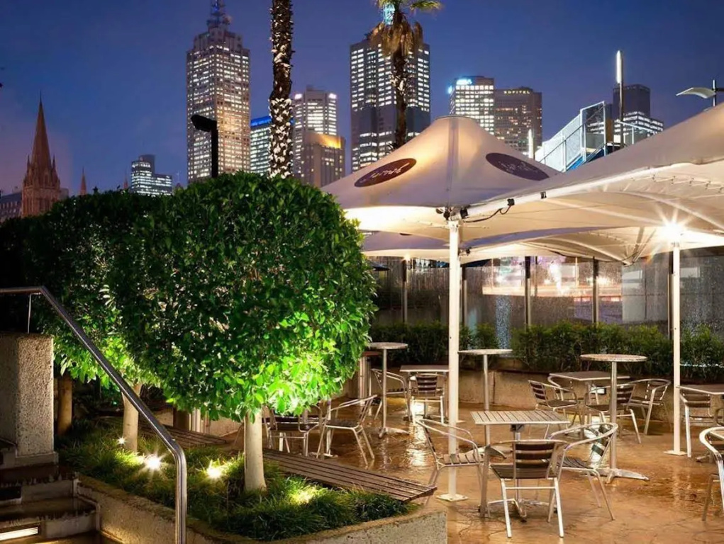 Quay West Suites Melbourne - 2