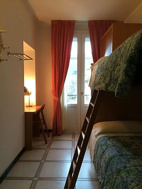 Economy Quadruple room