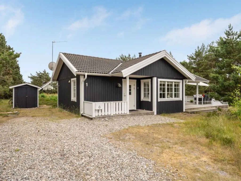 "Syrine" - 300m from the sea in NE Jutland