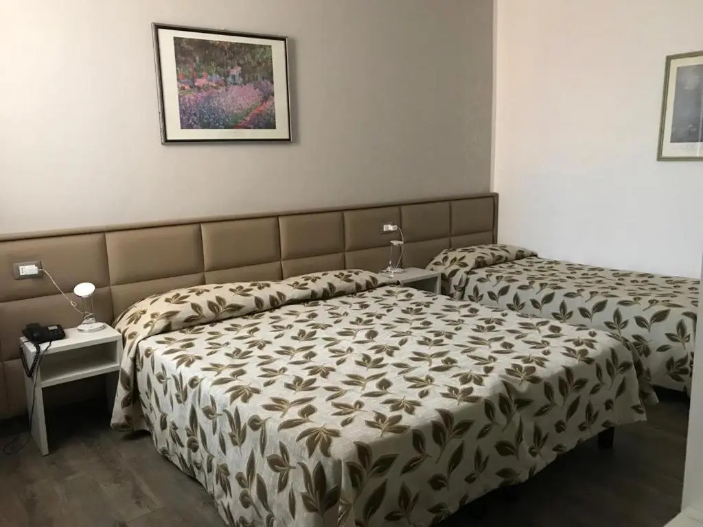 Hotel Holiday - Chambres