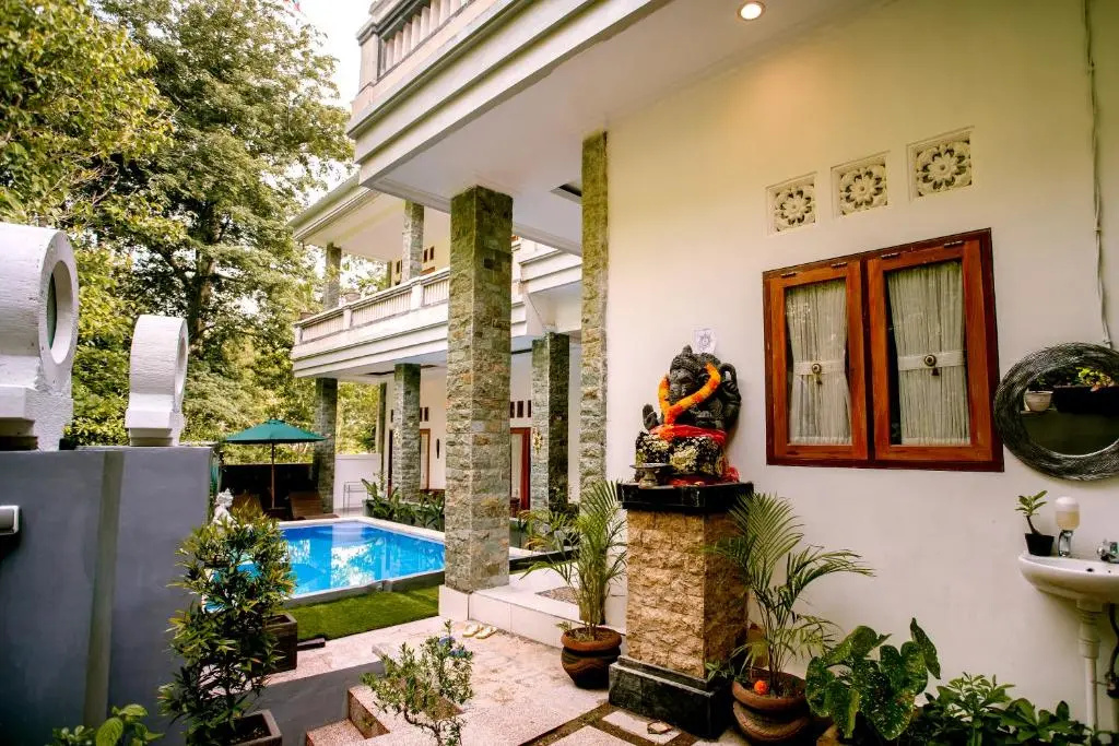The Puncak Santhi Inn