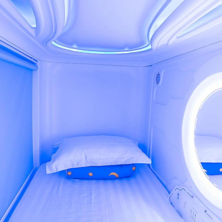 Spacepod@com — 4